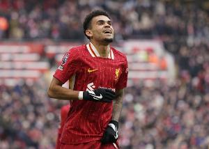 乐鱼体育官方平台-德天空：拜仁并未放弃引进迪亚斯，埃贝尔目前仍在跟进这桩交易