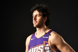 乐鱼体育官方平台-钱多事少离家近！米西奇超过湖人旧将纳恩 将成为欧洲联赛第1高薪