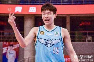 乐鱼体育官方平台-杨瀚森本赛季常规赛共三次当选周最佳 联盟独一份！