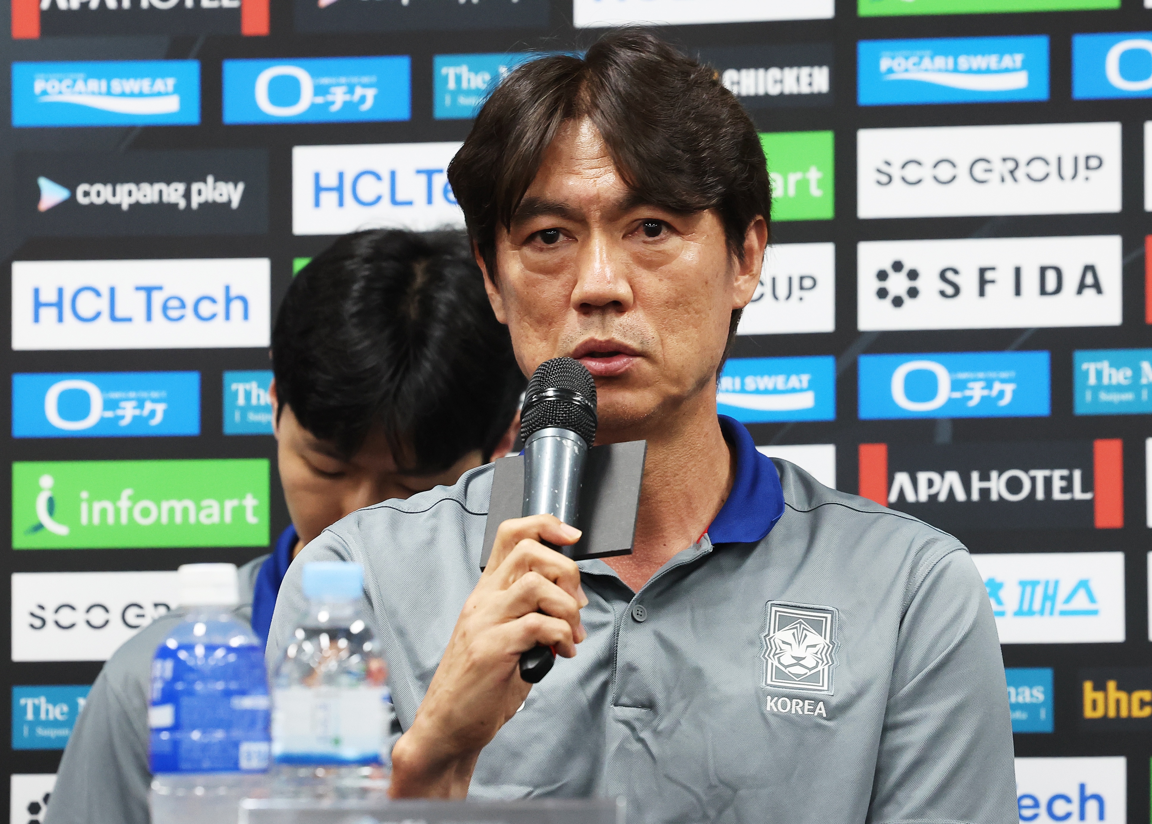 乐鱼体育官方平台-洪明甫坦言平局遗憾却获益良多，盛赞孙兴慜连续高光表现